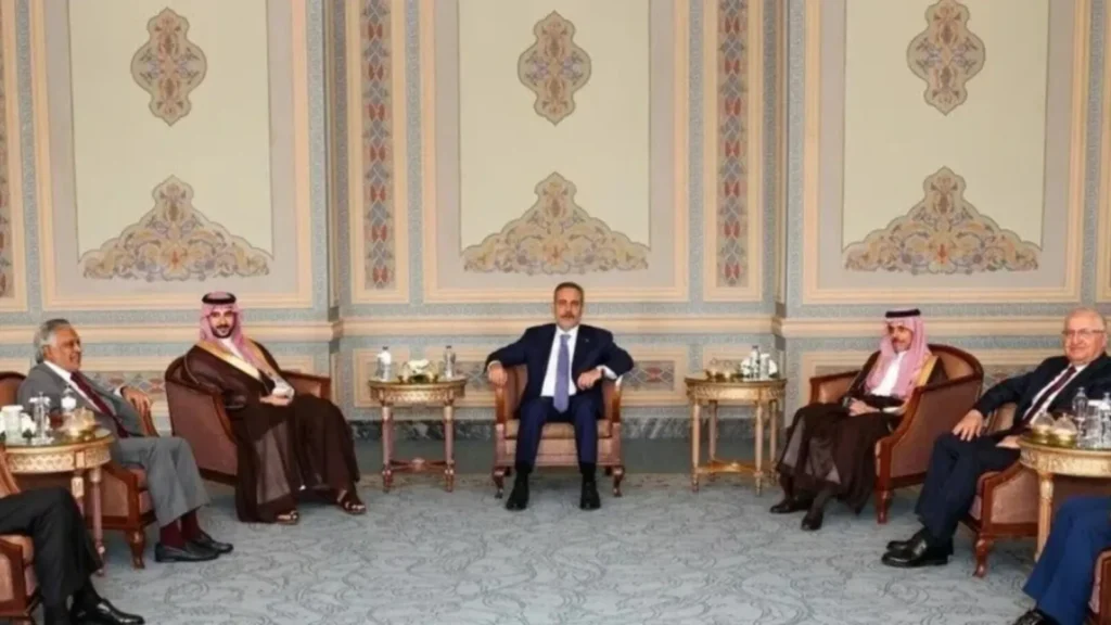 Mekke İttifakı’nın ilk toplantısı sonrası Dışişleri Bakanlığı’ndan açıklama: Kurumsallaşması için adımlar atılacak, güvenlik ve istikrar desteklenecek