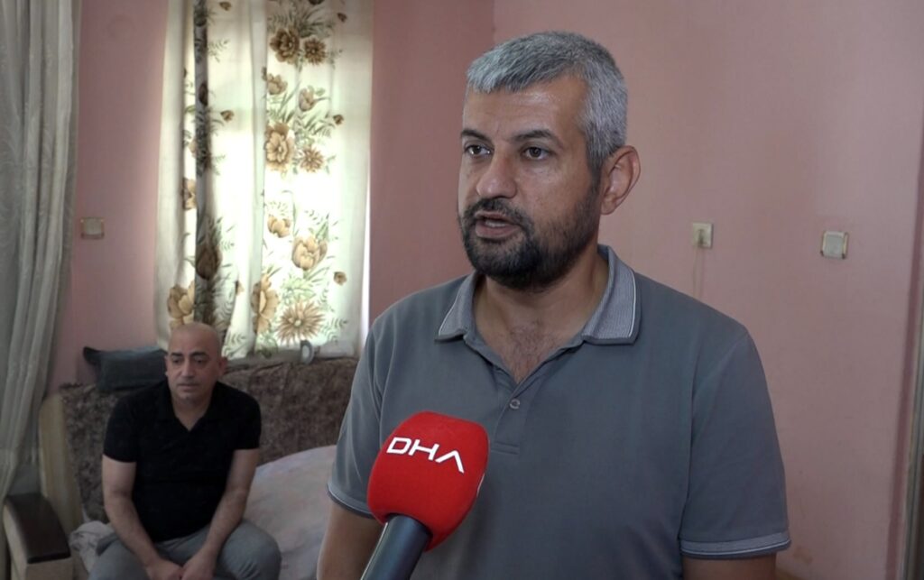 Omurilik felçli Serkan Özdemir walker ile 15 dakika yürüyor, sokağa çıkmak istiyor